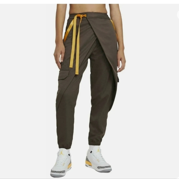 Jordan very trendy women pants - Picture 2 of 7